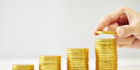 Onde devo investir uma pequena soma de dinheiro?