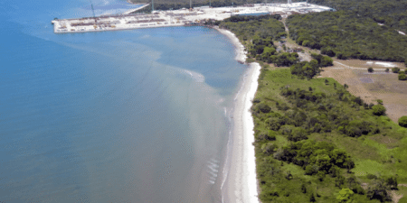 JCR busca sócio estratégico para terminal de contêineres