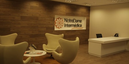 NotreDame formaliza compra da Santamália