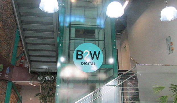 B2W compra plataforma de venda por WhatsApp e Instagram