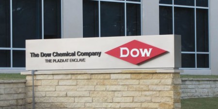 Dow Chemical e DuPont negociam fusão