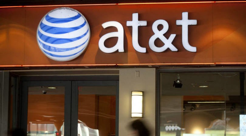 Telefónica mostra interesse em comprar ativos de TV da AT&T