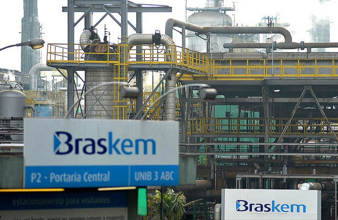 Petrobras vai vender sua parte na Braskem, diz jornal