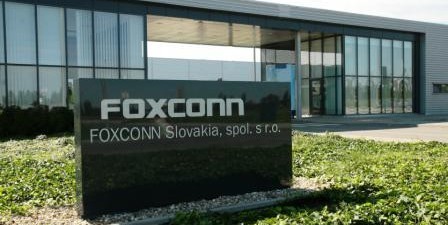 Fabricante de iPhone faz proposta bilionária por japonesa