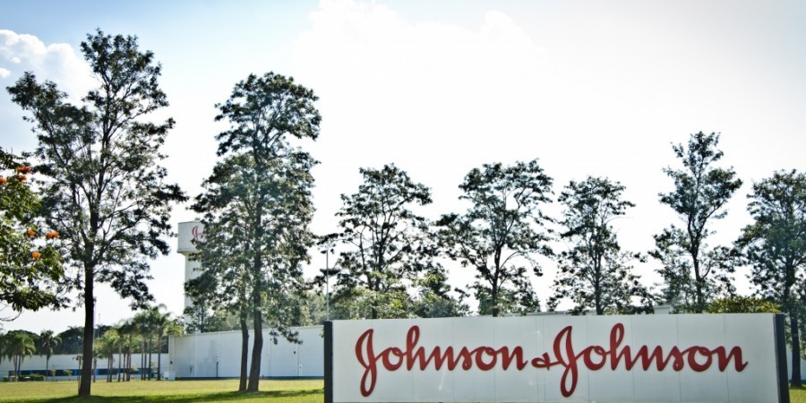 Johnson & Johnson anuncia interesse em realizar aquisições