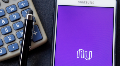 Nubank negocia compra da corretora Easynvest e pode entrar de vez nos investimentos