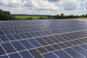 Gestora Perfin cria empresa de energia solar e prevê investir R$5,5 bi até 2025